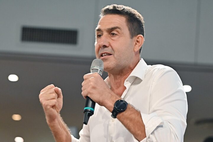 Vannacci accoglie Calderone in Futuro Nazionale e affronta le accuse di sessismo