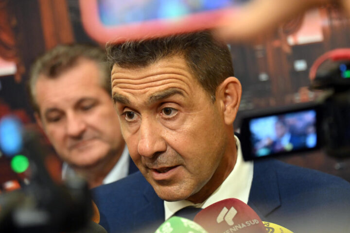 Vannacci: «Ascoltare il battito del feto prima dell'aborto è giusto» e apre a Meloni per il Quirinale