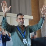 Vannacci: “Io preferisco le donne senza gonna”, scatenando un’ondata di polemiche politiche