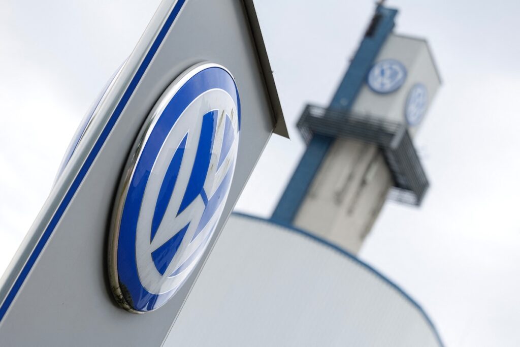 Volkswagen approva piano per tagliare 50mila posti di lavoro entro il 2030