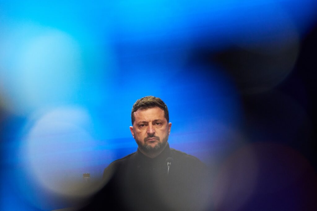 Zelensky avverte: lo spazio aereo russo non è più sicuro per le compagnie aeree