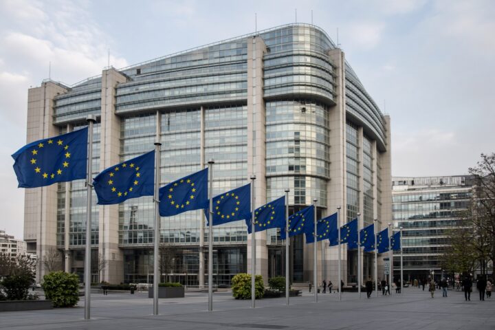Il veto promesso da Le Pen può mettere alla prova i conti dell’Unione e gli aiuti all’Ucraina