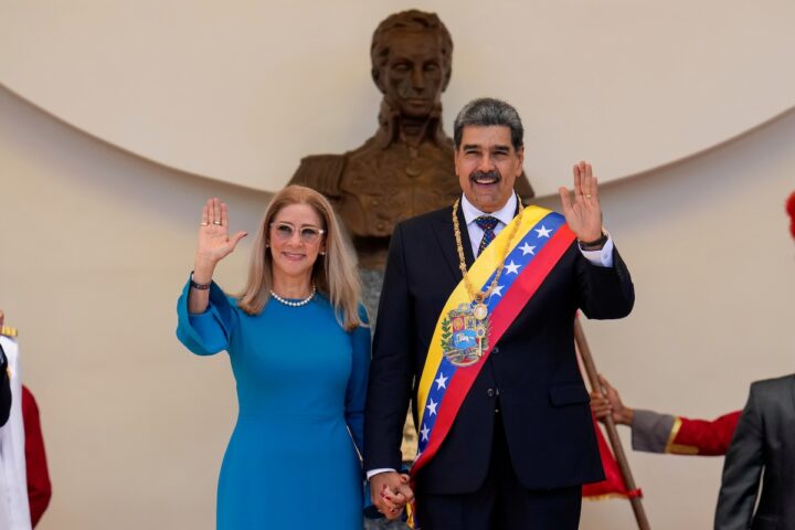 Accuse di tortura contro Nicolás Maduro e Cilia Flores, processo a New York nel 2027