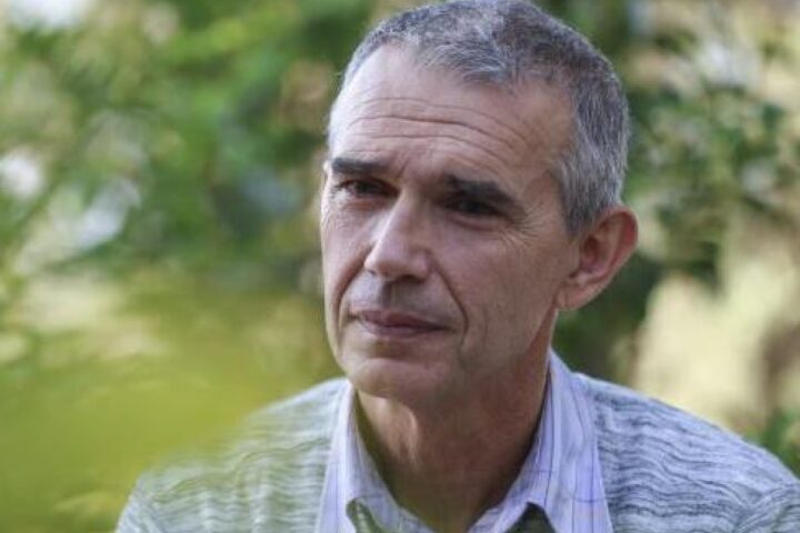 Aggressione al professor Thierry Laurent a Marsiglia: «La benzina mi ha colpito il viso, ma non ho avuto paura»
