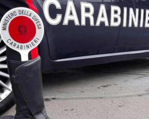 Agguato di 'ndrangheta a Cassano all'Ionio: gravemente ferito il boss Damiano Pepe, uccisa la moglie