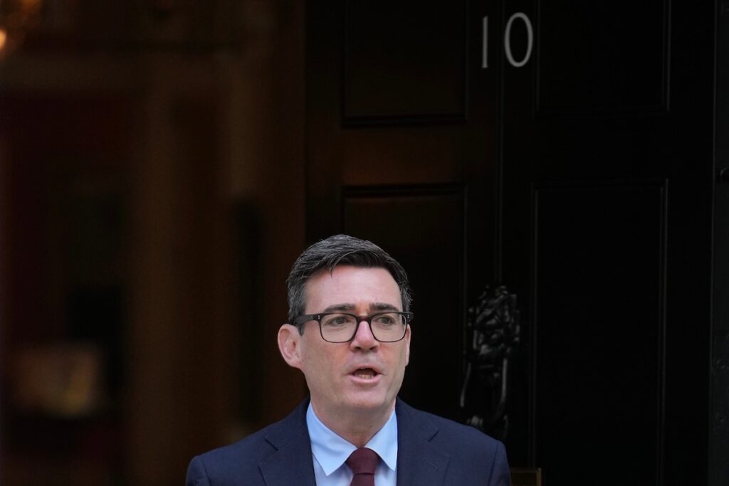 Andy Burnham conferma l'interferenza della Russia nel referendum Brexit del 2016