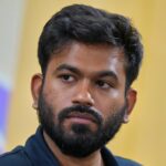 Arrestato di nuovo Abhijeet Dipke, fondatore del partito degli scarafaggi, a New Delhi