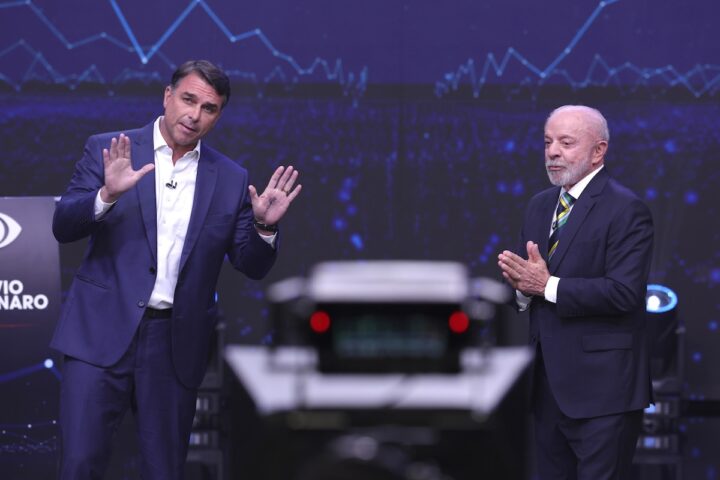 Attacchi personali e provocazioni nel dibattito tra Bolsonaro e Lula per le presidenziali in Brasile