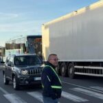 Autotrasportatori in protesta in tutto il sud Italia per il caro carburante