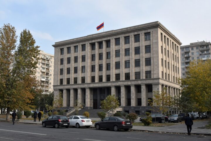 A Gyumri una frase diventa un caso internazionale: Mosca contesta il margine d’azione dell’Armenia