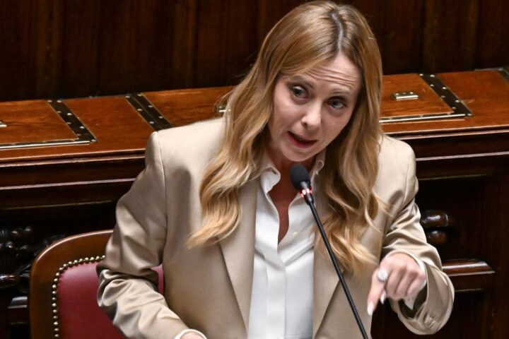 Bilancio Ue, l'Italia rivendica flessibilità. Meloni minaccia di non firmare intesa se non tutelati agricoltura e coesione