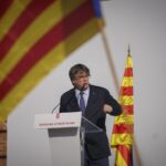 Carles Puigdemont rifiuta di sostenere i decreti sulla casa mentre la Corte decide sul suo futuro
