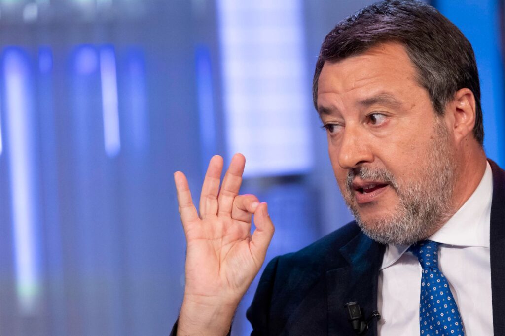 Centrodestra a Milano in crisi: Salvini lancia primarie, Forza Italia minaccia di correre da sola