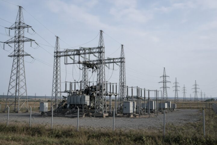 Il fuoco sulla rete di Kiev riapre due fronti: energia e allerta missilistica