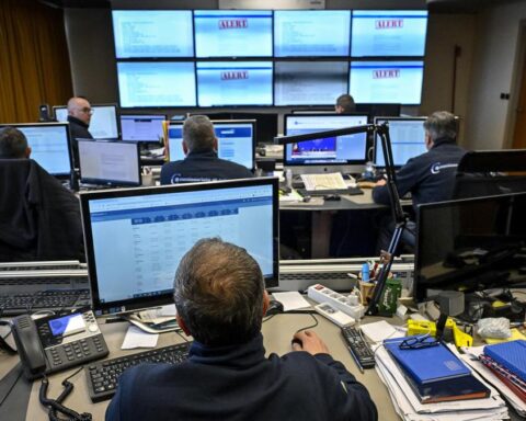 Crescita allarmante del jihad digitale tra i giovani in Italia: arrestato 21enne dopo 46 giorni di radicalizzazione
