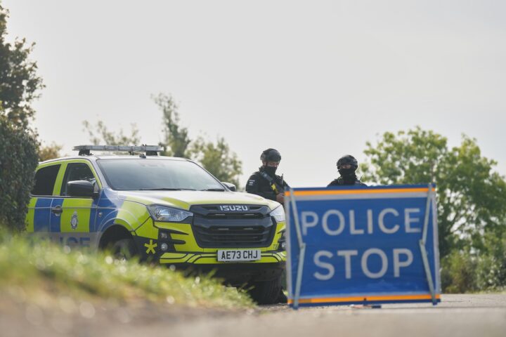 Due cittadini lettoni arrestati in Inghilterra per ingresso non autorizzato in base RAF a Molesworth