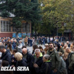 Elezioni in Serbia: affluenza record e studenti sfidano il partito di Vučić