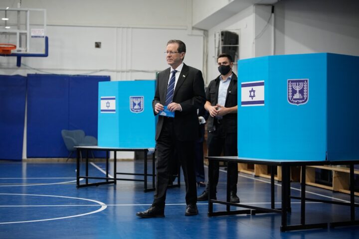 Elezioni israeliane: si profila un governo senza maggioranza e il ruolo decisivo dei partiti arabi