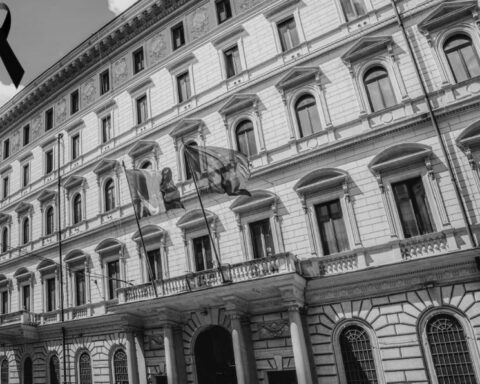 Elicottero italiano in Bosnia: quattro militari deceduti, cordoglio di Mattarella, Meloni e Tajani