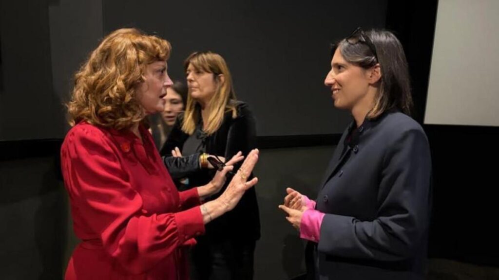 Elly Schlein incontra Susan Sarandon e ribadisce: “Continueremo a lottare per Gaza”