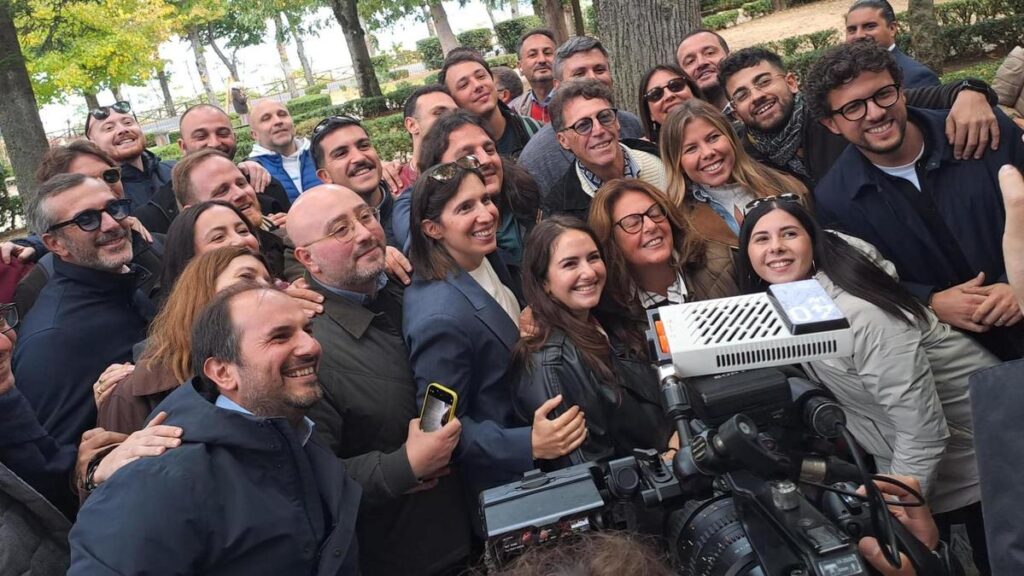 Elly Schlein: "Siamo pronti a vincere, serve un negoziatore unico dell'Ue per l'Ucraina"