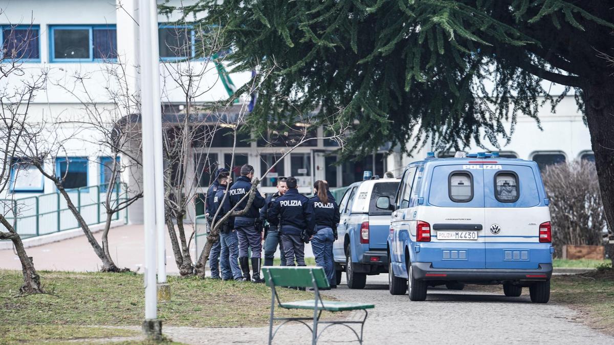 Falsi allarmi bomba: e-mail minacciano scuole italiane e di altri paesi con attacchi jihadisti