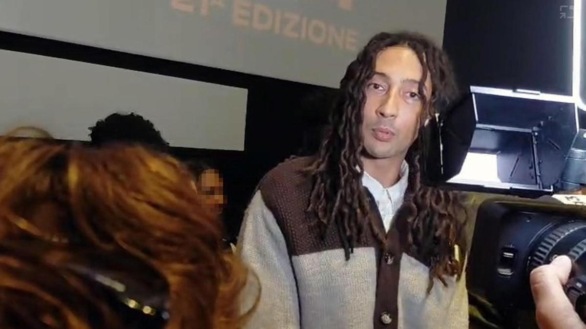 Fedez critica Marracash: "Il lusso è ciò che promuoviamo noi"