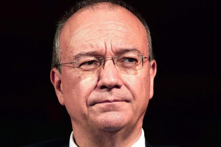 Firenze in stato di allerta per l'arrivo del ministro dell'Istruzione Valditara e il corteo degli studenti