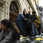 Francia, sabato di proteste: rischi di violenza e intervento delle forze dell'ordine
