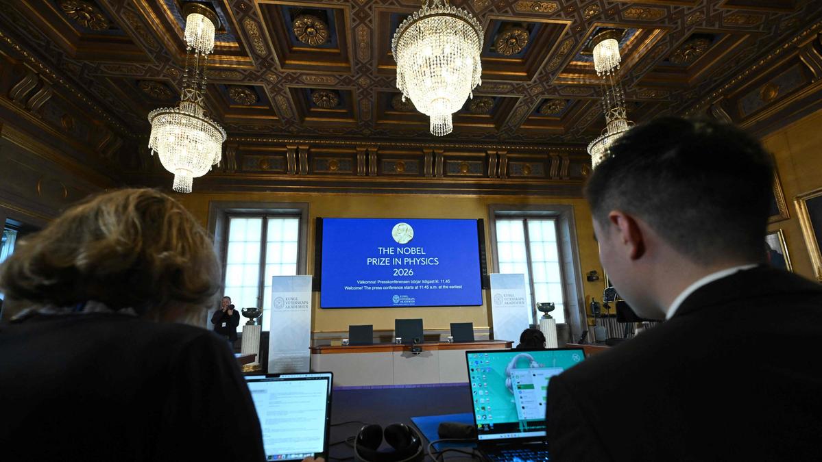 Francis Halzen premiato con il Nobel 2026 per la Fisica per la ricerca sui neutrini