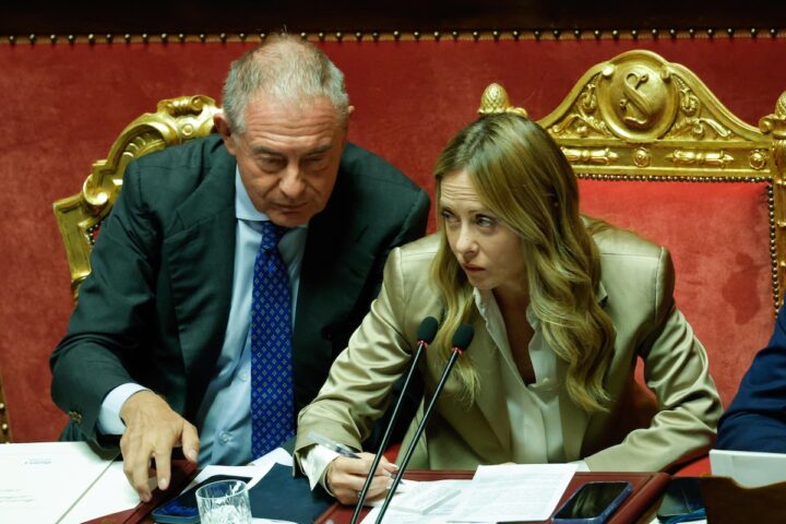 Gasolio russo, Futuro Nazionale chiede al governo di negoziare con Mosca mentre Urso ridimensiona l'intesa