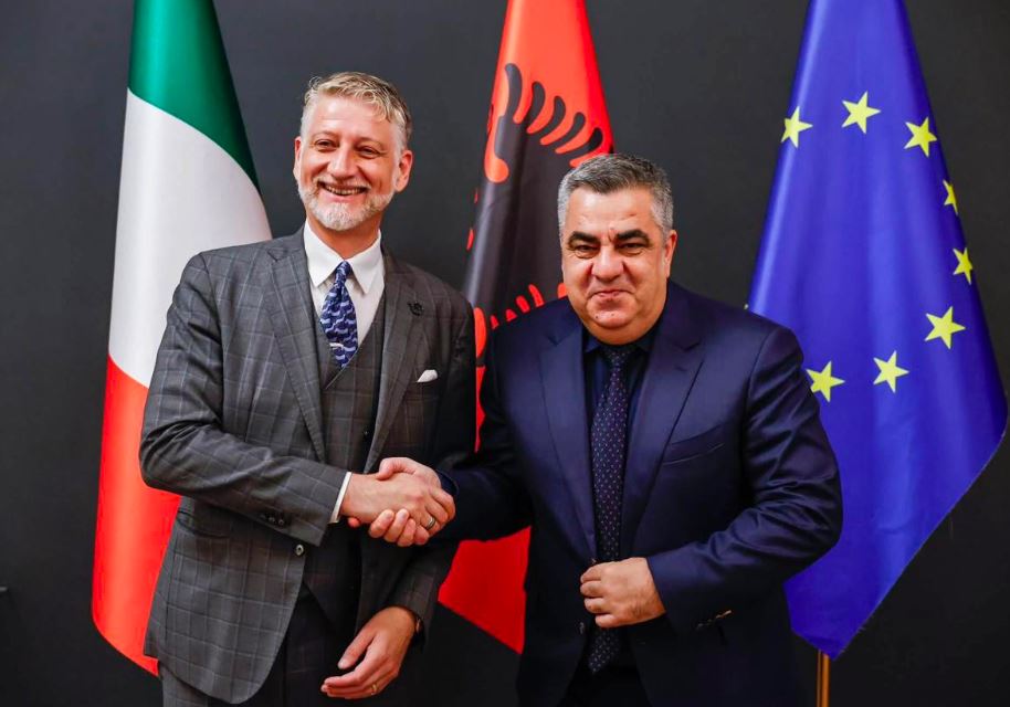 Giuli in visita a Tirana per rafforzare la cooperazione culturale tra Italia e Albania