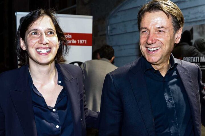 Giuseppe Conte sollecita primarie rapide: “Il paese è in ginocchio, serve un’alternativa”