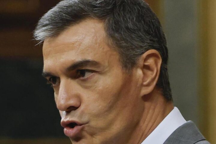 Gli decreti di Sánchez sul blocco degli sfratti bocciati, crescono le possibilità di elezioni anticipate