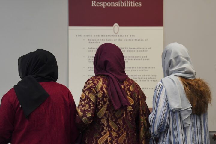 Gli Stati Uniti pianificano l'espulsione di oltre 150 afghani a rischio di persecuzione talebana