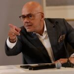 Gli Stati Uniti revocano le sanzioni contro Jorge Rodríguez, presidente dell'Assemblea nazionale del Venezuela