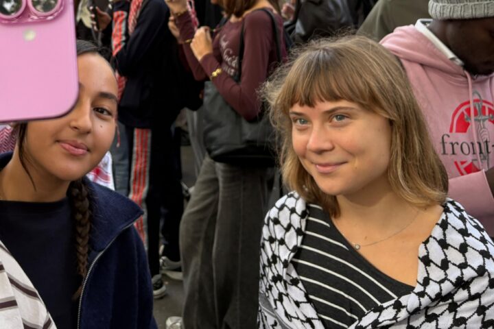 Greta Thunberg sostiene la protesta degli studenti a Saint-Denis, manifestazione prevista sabato in Francia