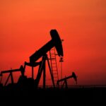 I paesi del G7 rilasciano 100 milioni di barili di gasolio dalle riserve per contrastare l'aumento dei prezzi globali