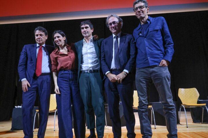 Il centrosinistra riparte: "Basta con 'campo largo', programma in 15 giorni"