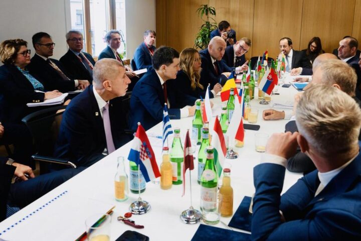 Il Consiglio Ue divide i 27 Stati membri: 17 dicono no ai tagli di bilancio