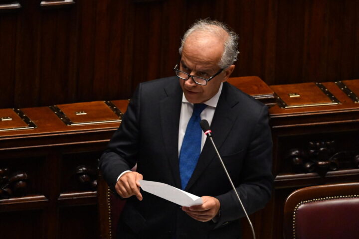 Il governo italiano open a una revisione dei sussidi per le famiglie dei minorenni delinquenti