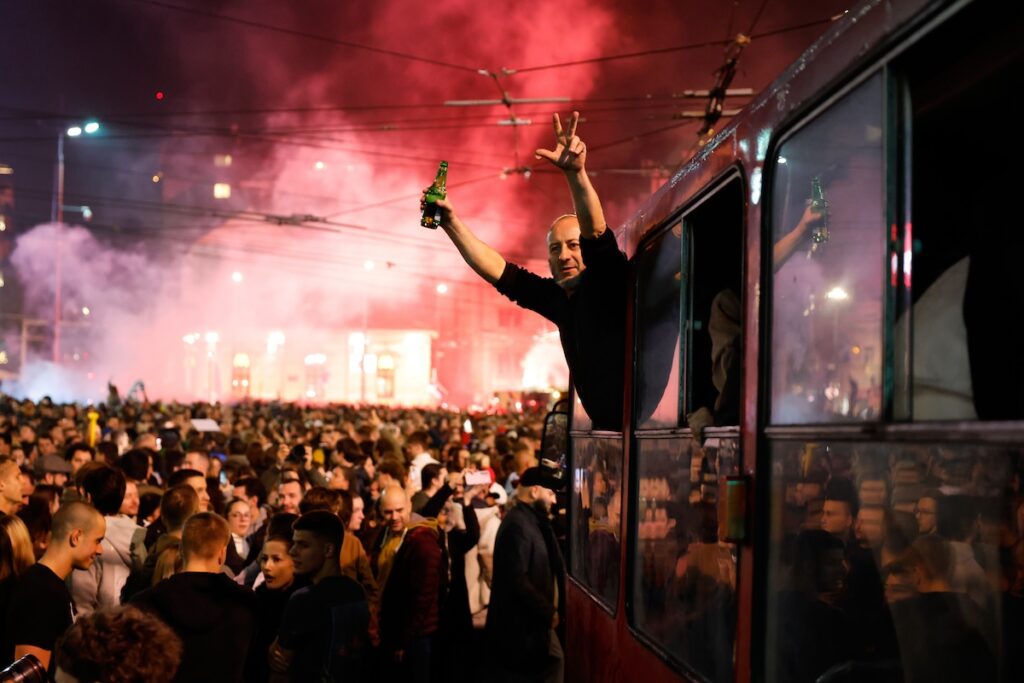 Il movimento studentesco in Serbia affronta due questioni cruciali dopo la vittoria elettorale