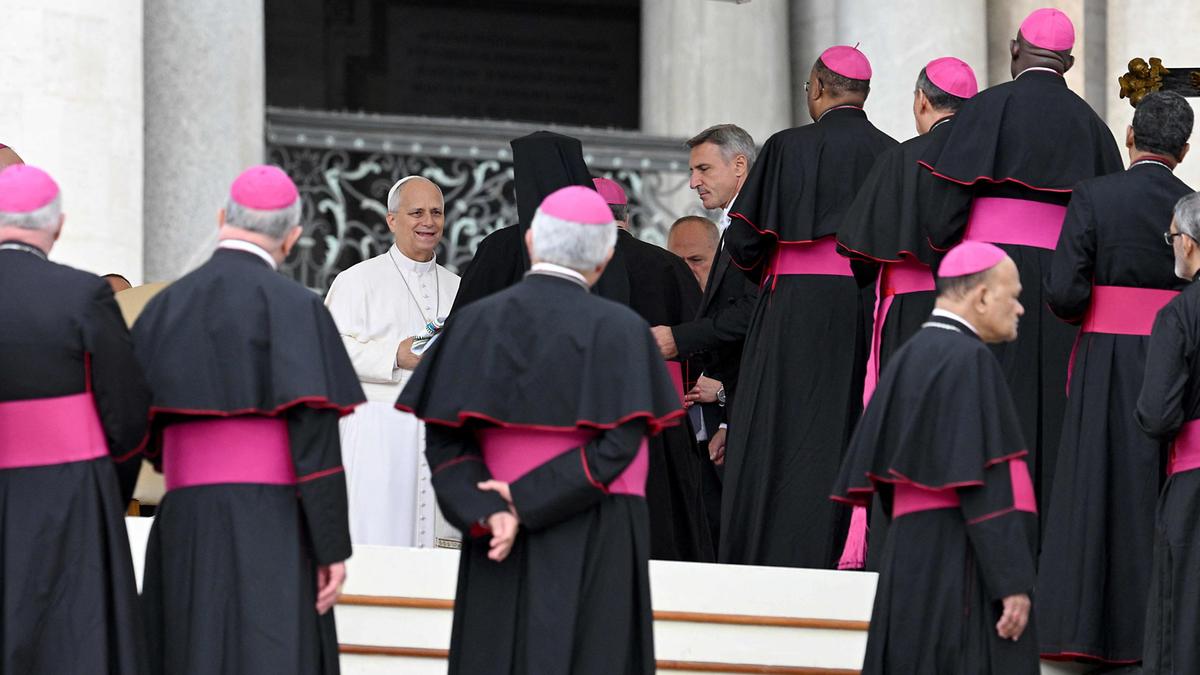 Il Papa invita i vescovi a considerare la distanza tra il sesso nella società moderna e l'insegnamento della Chiesa