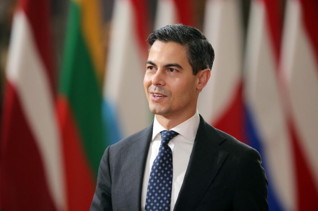 Il primo ministro olandese annuncia che aspetta un figlio grazie alla gestazione per altri