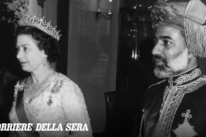 Il sultano dell'Oman in visita a Windsor, accolto da re Carlo e dalla regina Camilla