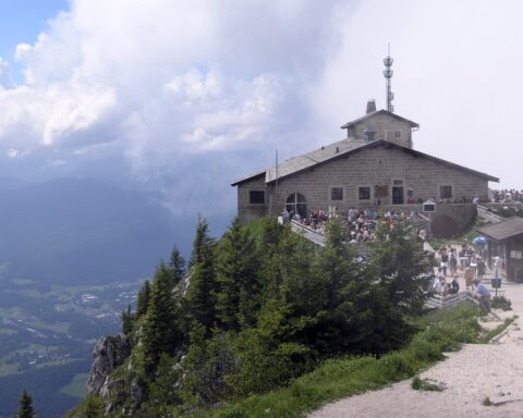 Incendio al Kehlsteinhaus, ex residenza di Hitler in Baviera, senza feriti