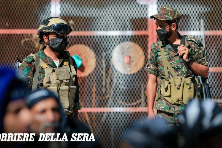 Iran: Pasdaran minacciano di sabotare cavi sottomarini nello Stretto di Hormuz