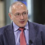 Khodorkovsky: le misure punitive attuali non fermeranno Putin, il rischio politico cresce in Europa