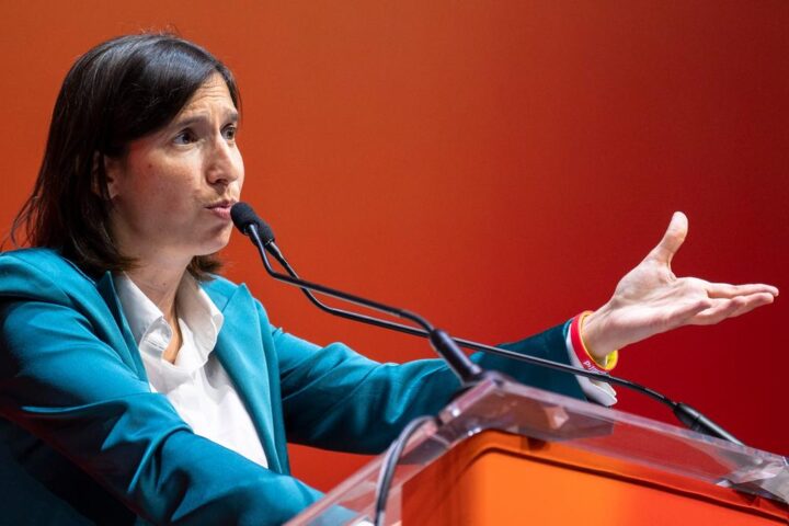 La politica e il plebiscito: leader in cerca di consenso ampio