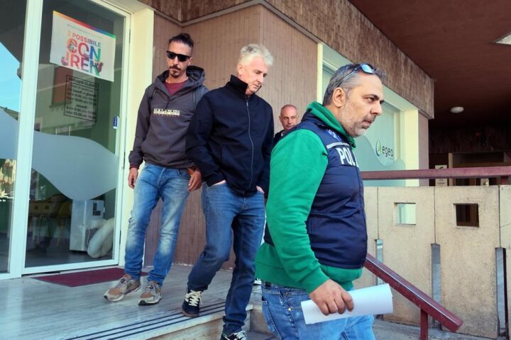 La ricina indirizzata a Gianni Di Vita: avviate ispezioni informatiche in quattro scuole dopo l'omicidio di madre e figlia